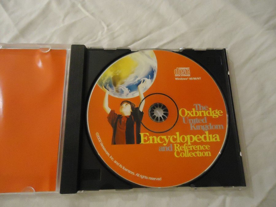 The Oxbridge United Kingdom Encyclopaedia Reference Collection PC CD ROM år 2000