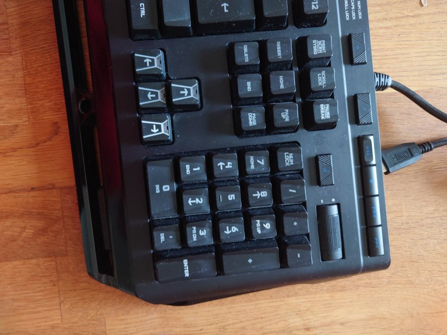 Logitech G910 Orion Spark gamer keyboard