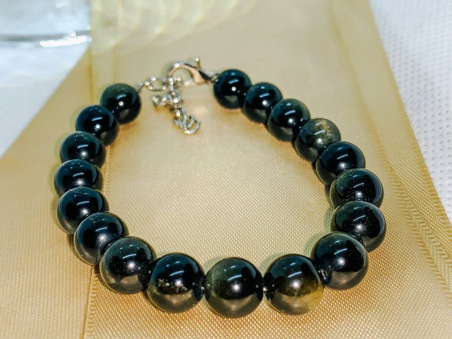 Armband av obsidian