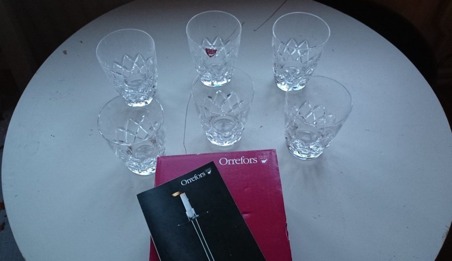10 st Orrefors Karolina selterglas och whiskeyglas formgivna av Gunnar Cyren
