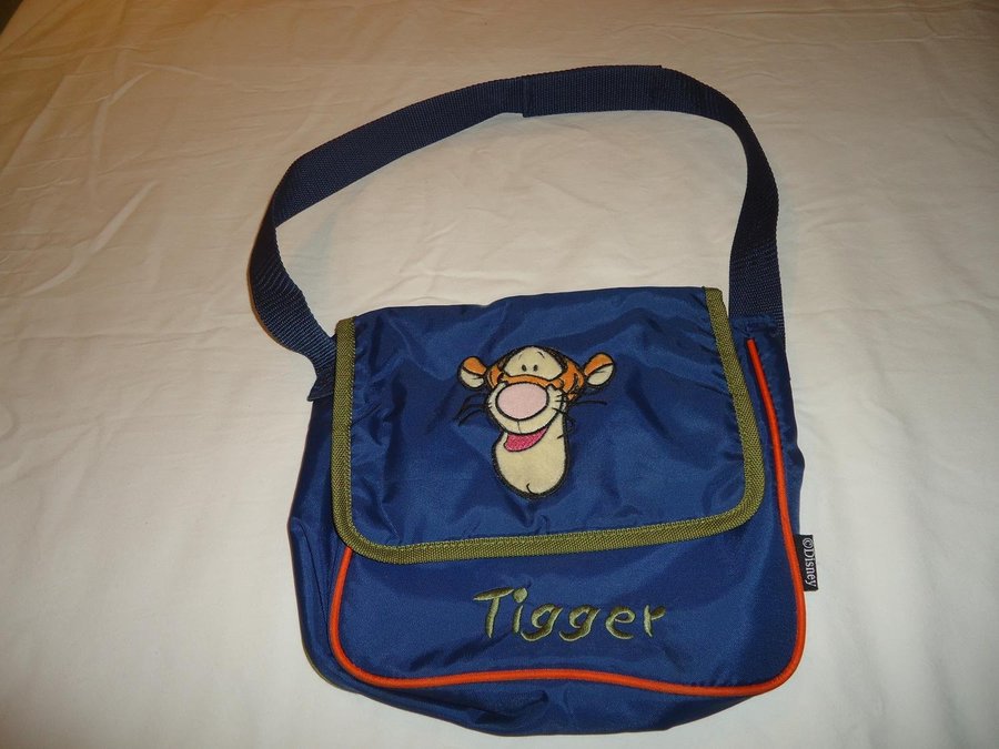 Disney Tigger Nalle Puh axelrems barn väska fashion by Putt Mann Tiger