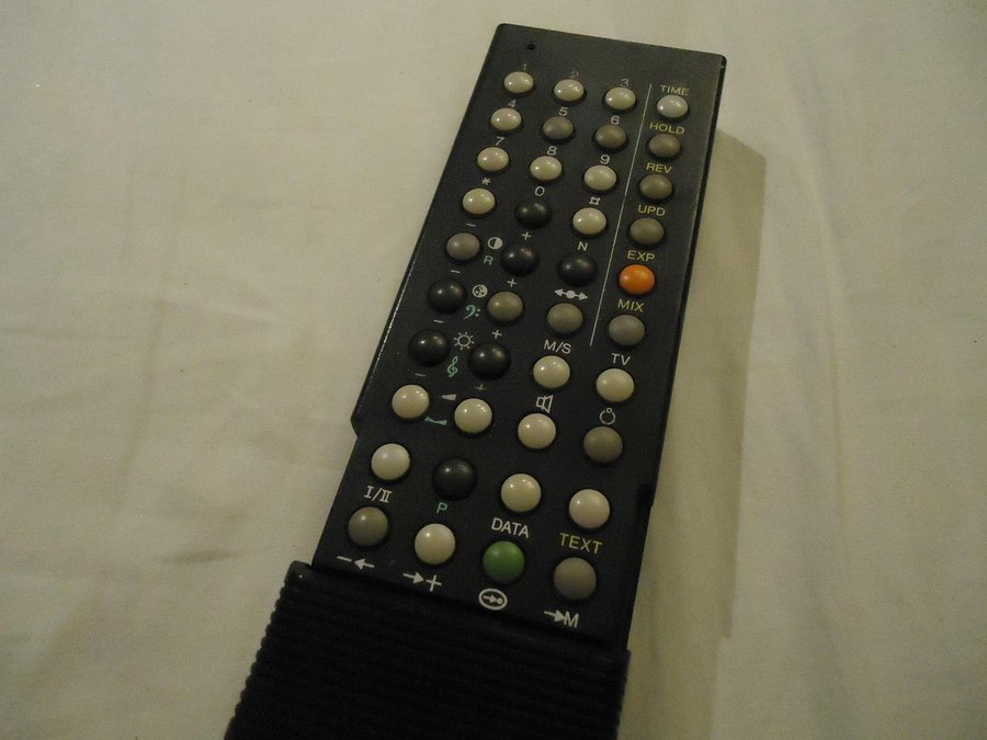 Salora 200224 fjärrkontroll för TV apparat text tv remote control EJ TESTAD