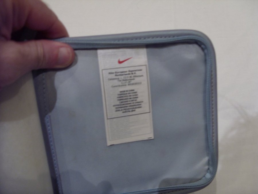 Nike fodral/väska för CD skivor med dragkedja
