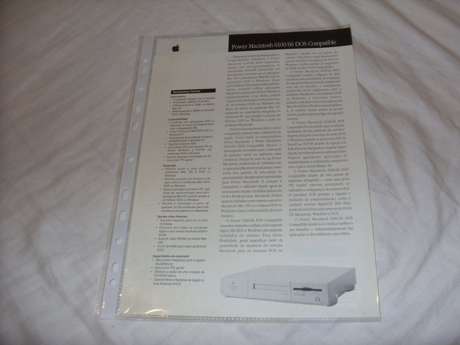 Apple Power Macintosh 6100/66 DOS Compatible two-sided data sheet black/white