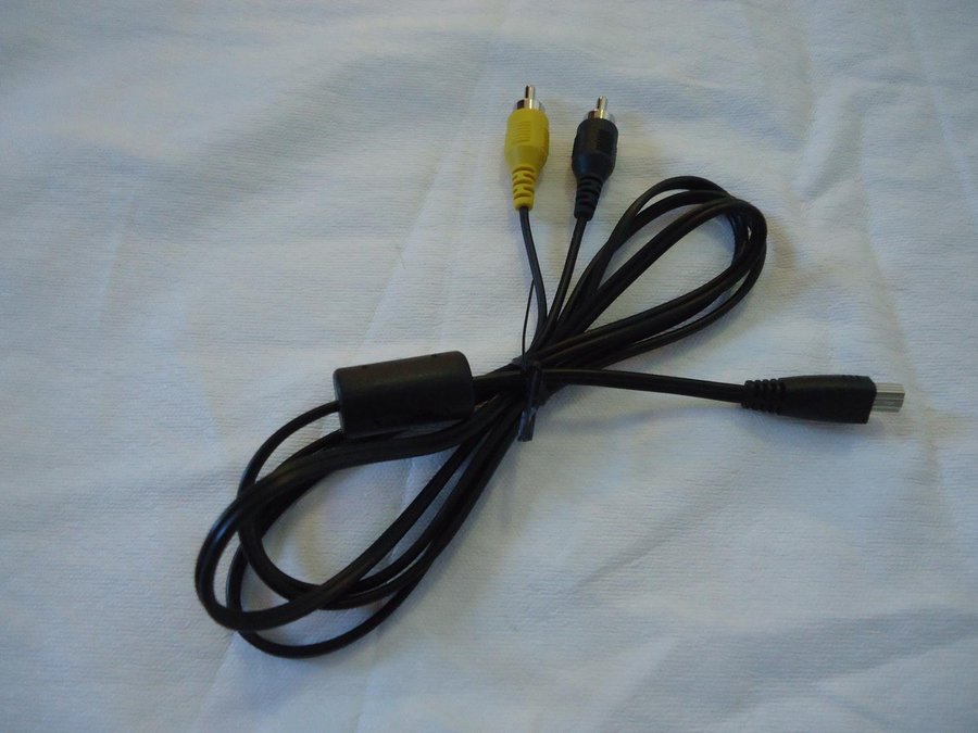 Komposit video och mono ljud kabel med 7x3 mm micro USB kontakt