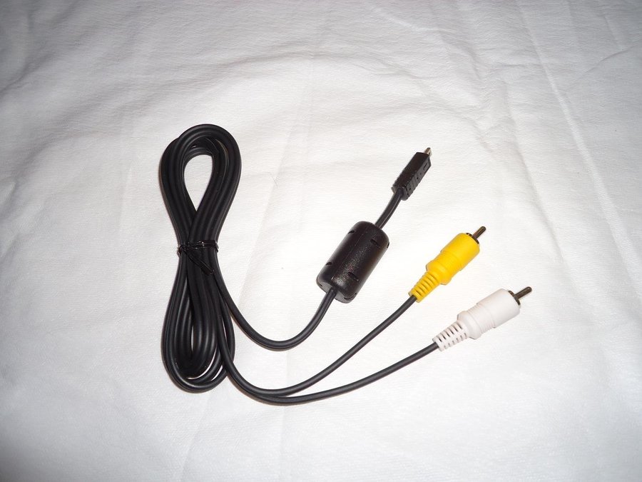Komposit video och mono ljud kabel med 5x2 mm micro USB kontakt