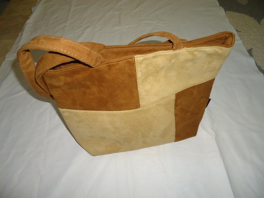 7EEL Axelrems dam väska brun och ljusbrun 37 x 29 cm