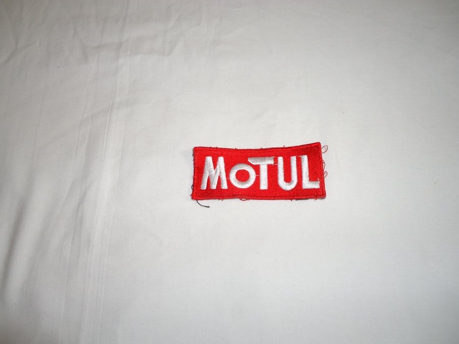 Tygmärke Motul fabric patch 10 x 4 cm röd och vit färg