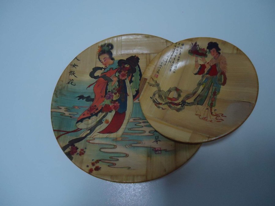 Trä fat 2 st Asiatiska målade motiv wood plates Japan Kina