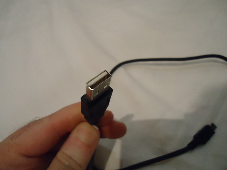 USB standard till Micro USB 7 x 3 mm svart färg 140 cm längd