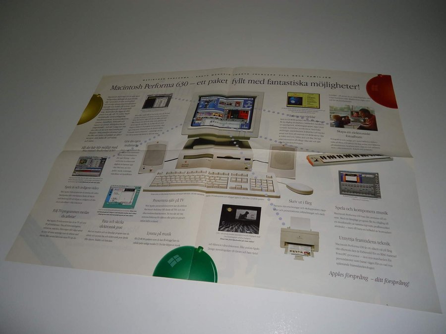 Apple Julklappen som slår allt - reklam blad Macintosh dator broschyr från 1994