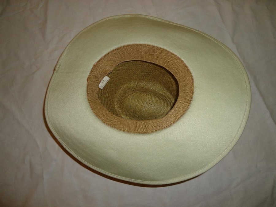 Hatt Australian Outback Spectacular presented by RM Williams natural straw