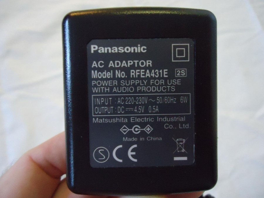 Panasonic AC Adaptor Model No RFEA431E 220-230V 6W Output