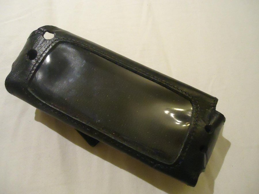 Mobil telefon väska ClicOn UOO355/95 Made in Denmark monteras på bälte 14 x 5 cm
