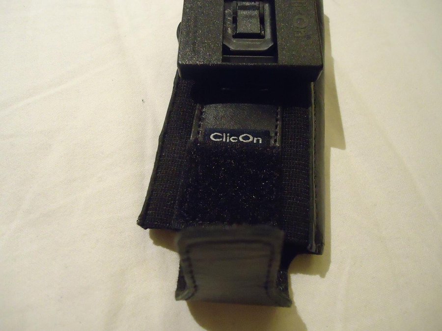 Mobil telefon väska ClicOn UOO355/95 Made in Denmark monteras på bälte 14 x 5 cm