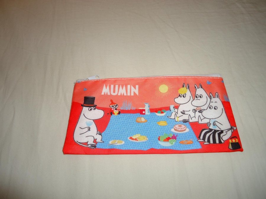 Mumin Troll Pennfodral penna sudd linjal pennvässare art nr TP2018-184 Moomin