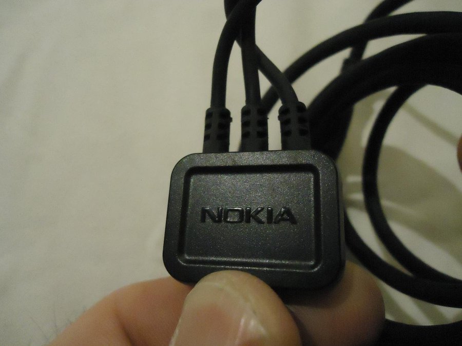 Nokia CA-75U video/audio transfer sync cable