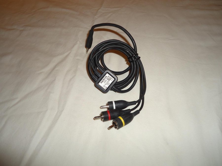 Nokia CA-75U video/audio transfer sync cable