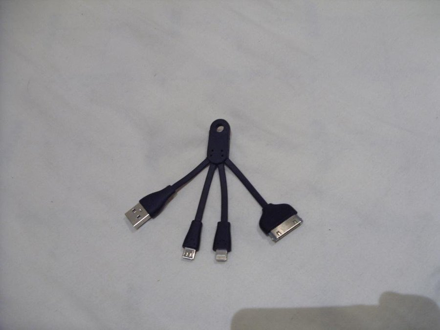 3 in 1 Sync  Laddnings kabel för Ipad 1  2 Ipone nyare modell och Micro USB