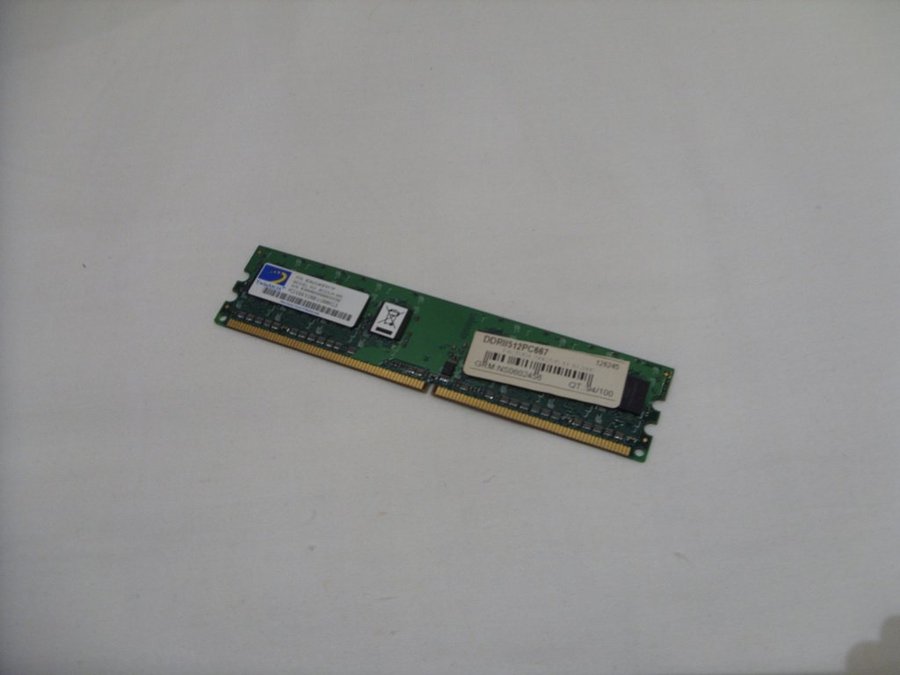 TwinMos PC2-5300 512 MB U Dimm/CL5 DDRII PC 667 Minne PC datorer