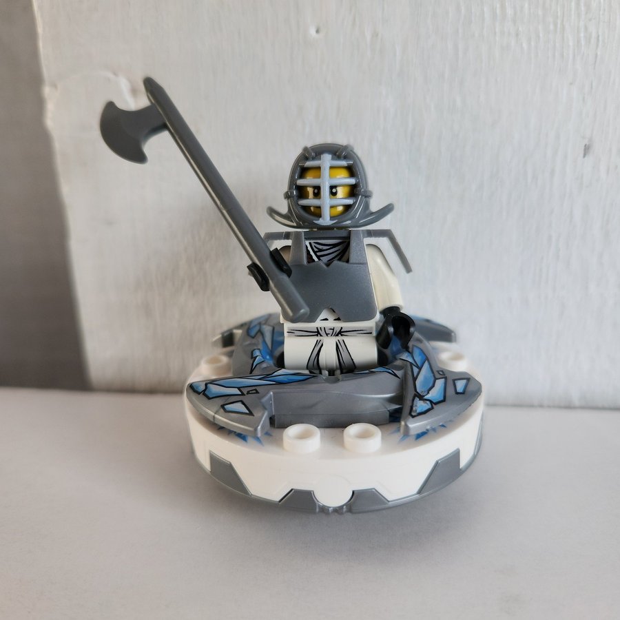 LEGO 2010 Ninjago Kendo Zane Minifigure Weapon  Spinner