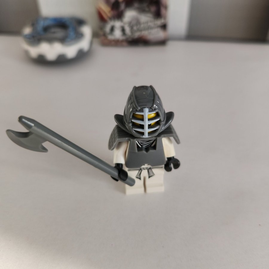 LEGO 2010 Ninjago Kendo Zane Minifigure Weapon  Spinner