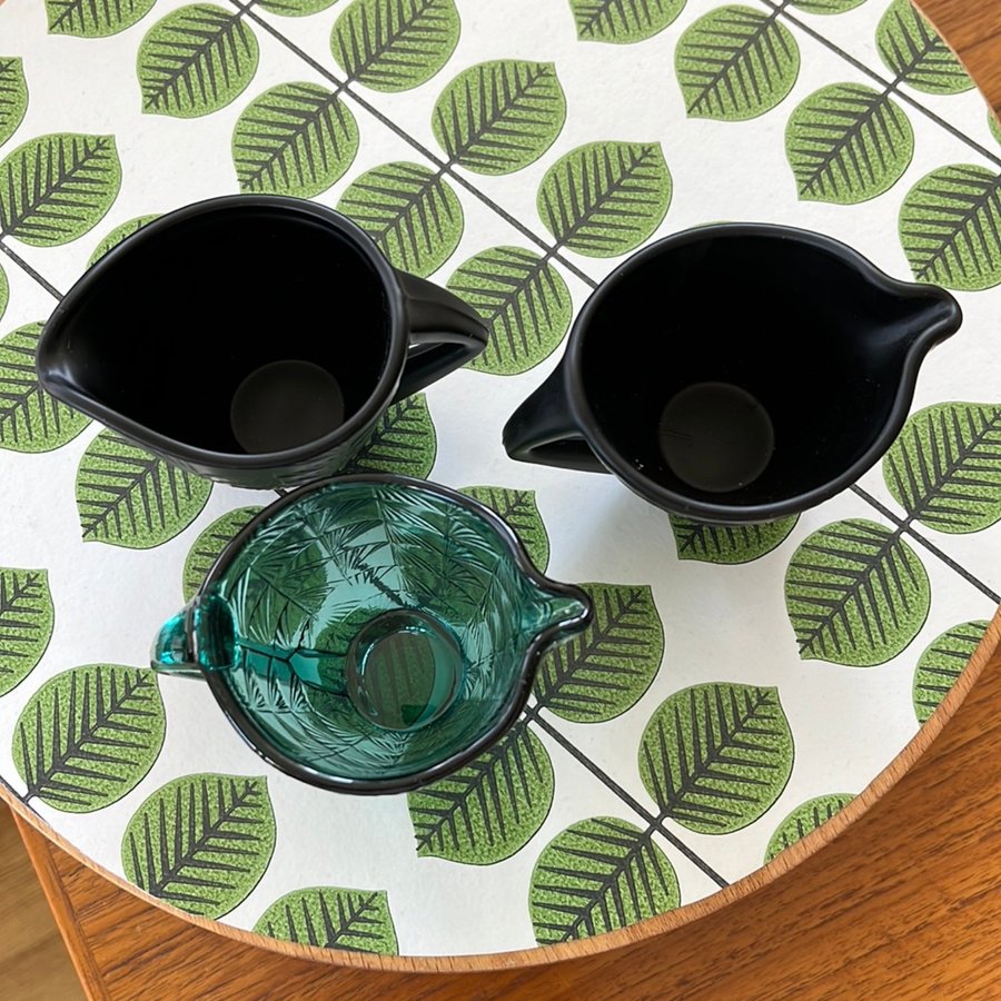 3 st - Åfors glasbruk - Gräddkanna gräddsnipa grön svart glas mönstrat retro