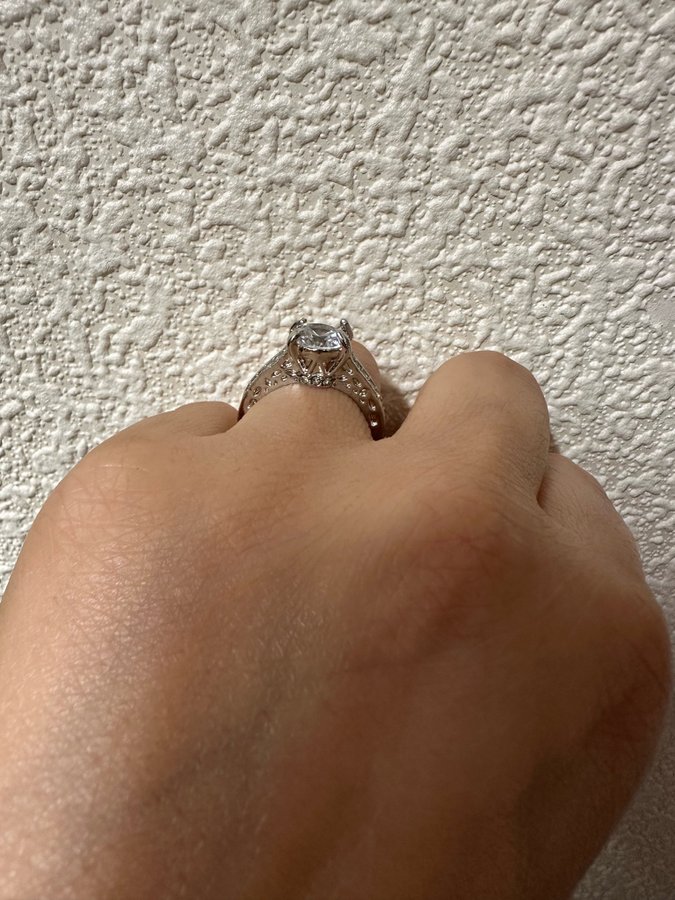 Ny ring i silver 925 pläterade förlovnings ring str 17mm