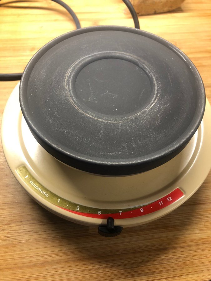 Elektriskt fondue set med 6 tillhörande pinnar