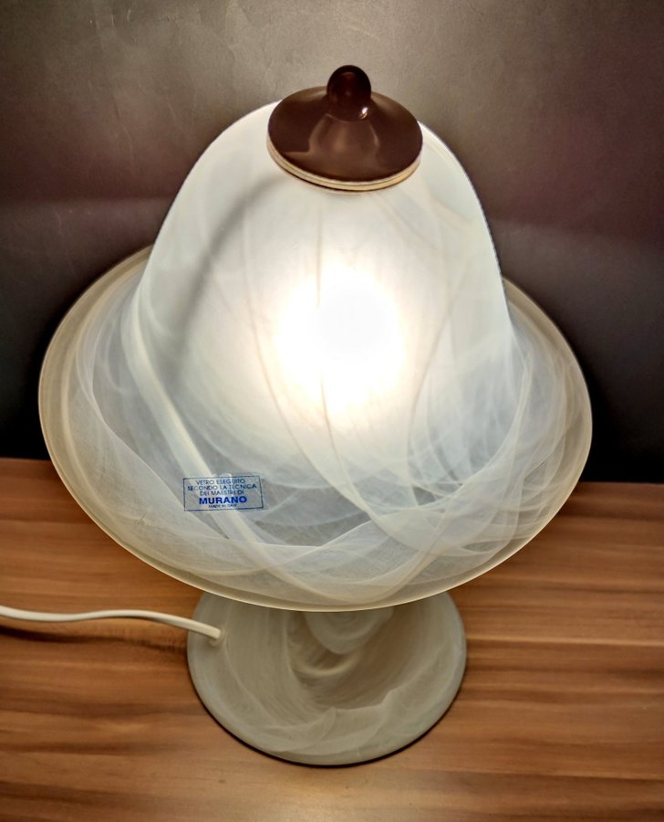 Murano vacker svamplampa bordslampa i glas