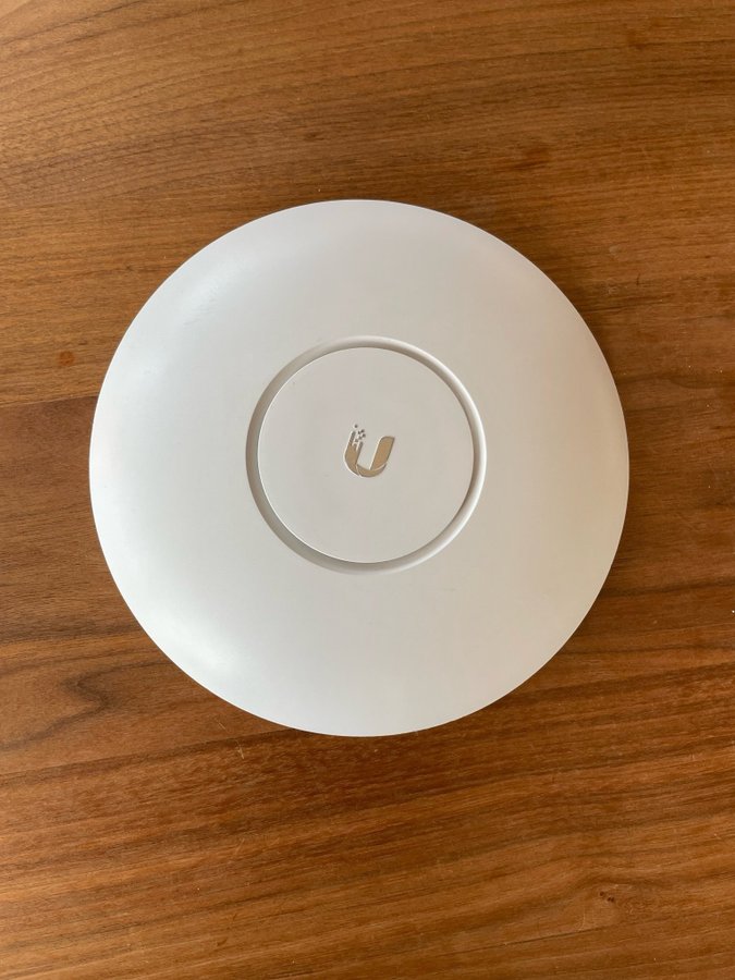 Ubiquiti UniFi AP AC Pro