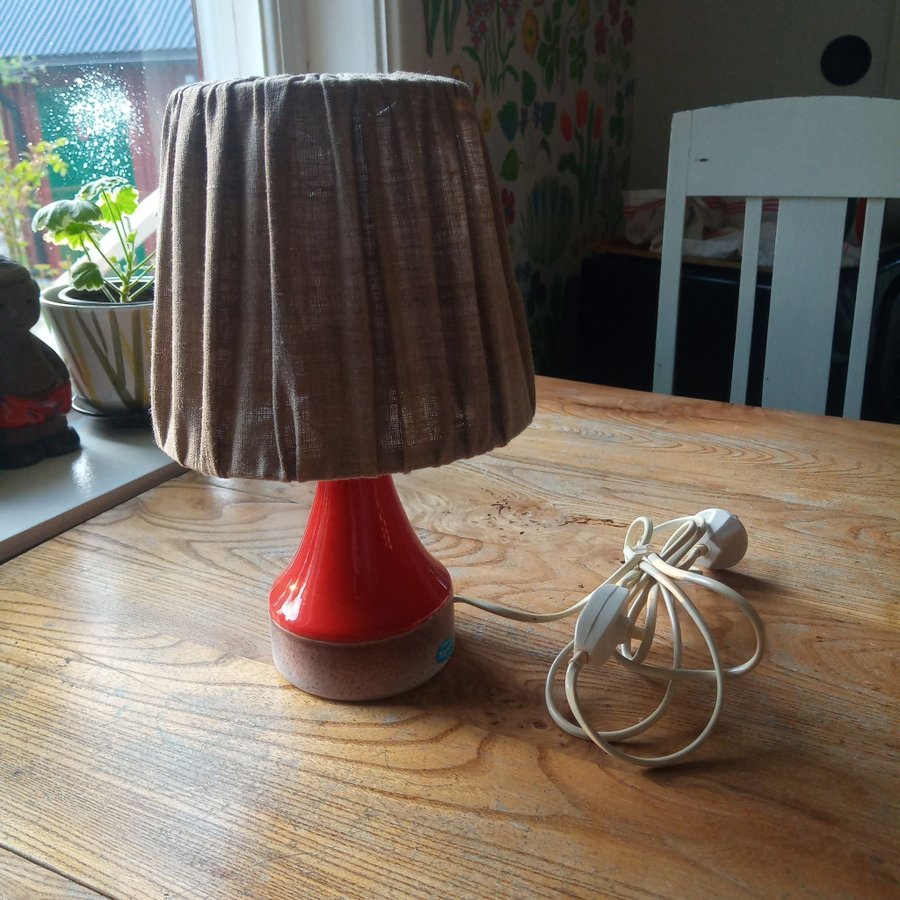 Retro läcker orange lampa från Tilgmans från 1960 talet