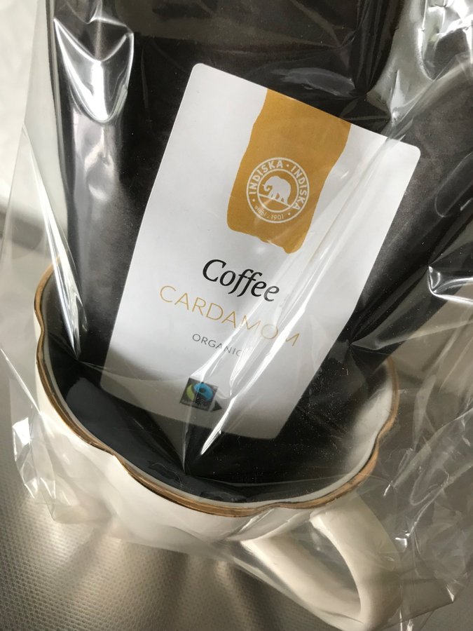 *NY* Presentset från Indiska Vit kopp  ekologiskt kaffe