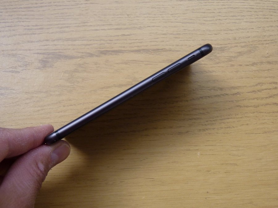 Rymdgrå iPhone 8 64GB-Olåst