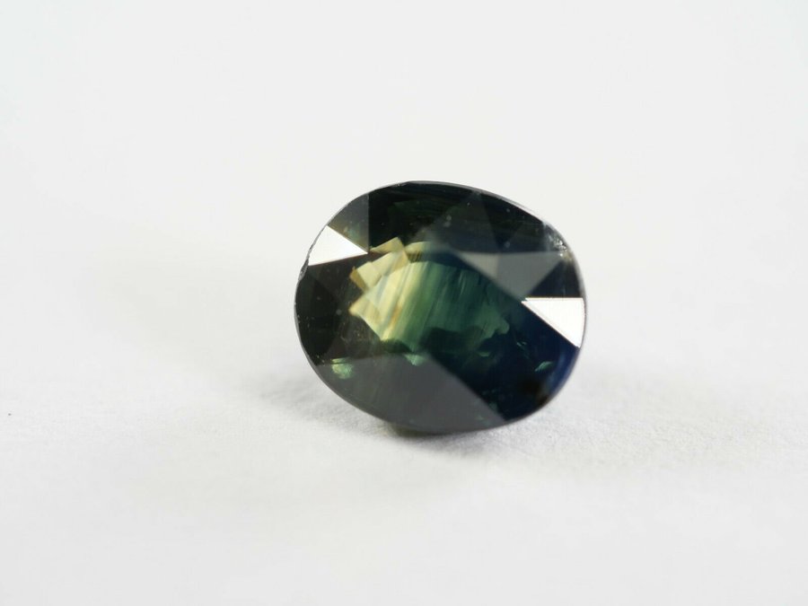 Certifierad safir 108 Carat