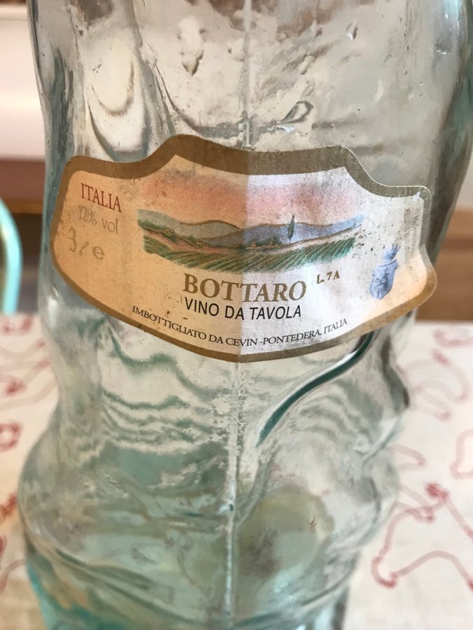 Helt unik Italiensk vin flaska glas 81 cm hög vintage