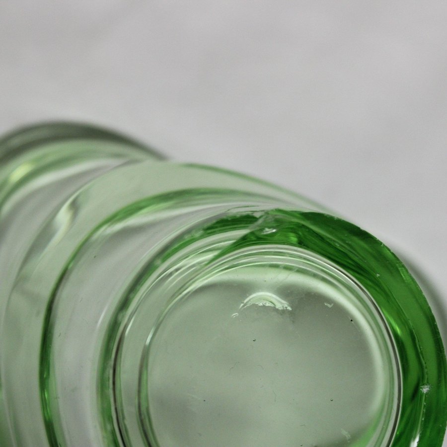 Appelgrön Liten Glasskål Skål i Glas Gullaskruf Ring William Stenberg