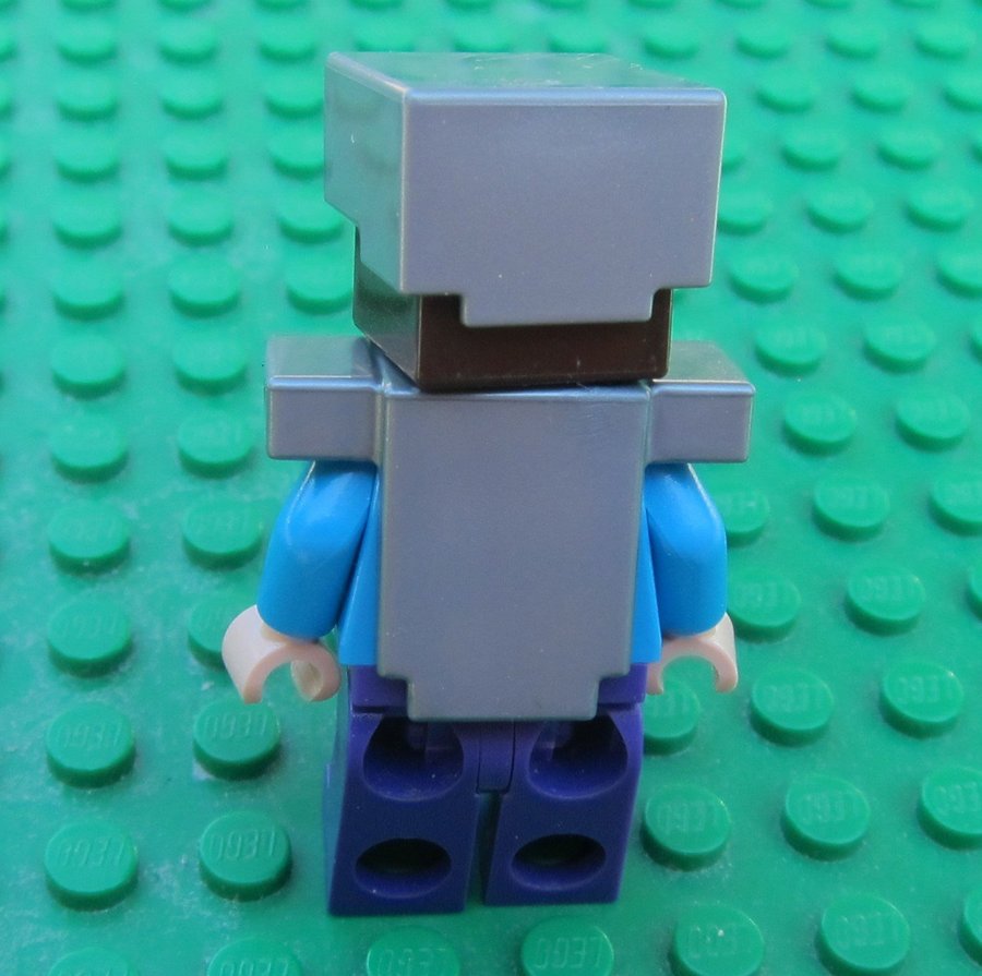 LEGO figur Steve Dark Purple Legs Flat Silver Helmet and Armor Minecraft: min013