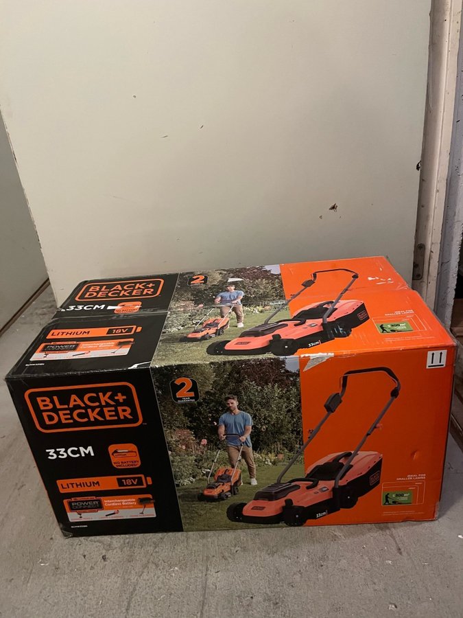 GRÄSKLIPPARE BLACK+DECKER BCMW3318N-XJ 2X18V helt ny i förpackningen