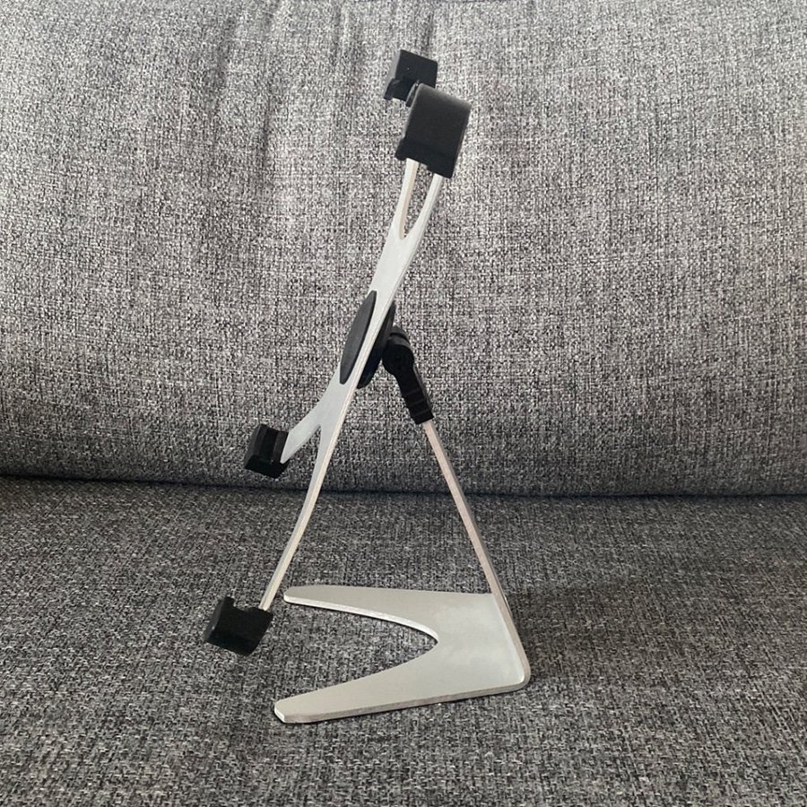 Hållare för surfplatta - Foldable tablet stand