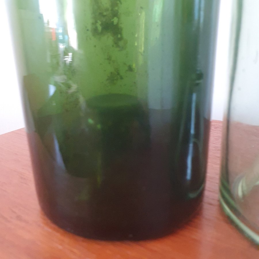 Gamla / äldre Flaskor Glasflaskor Kinnekulle flaskor kinnekulleflaskor