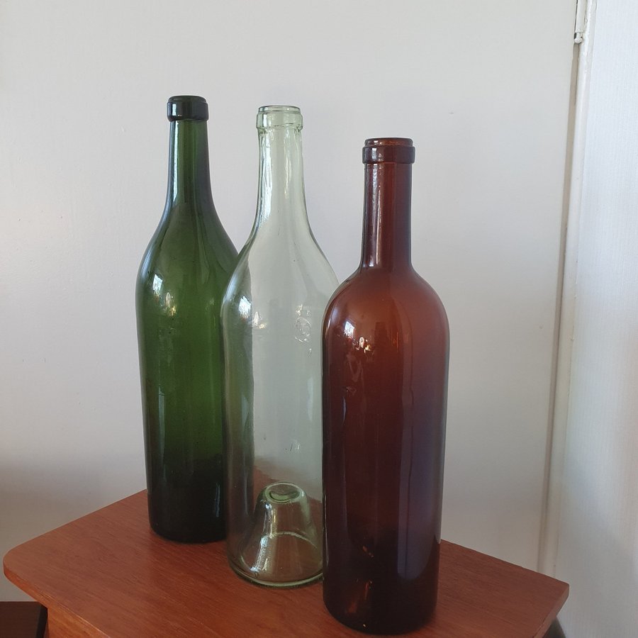 Gamla / äldre Flaskor Glasflaskor Kinnekulle flaskor kinnekulleflaskor