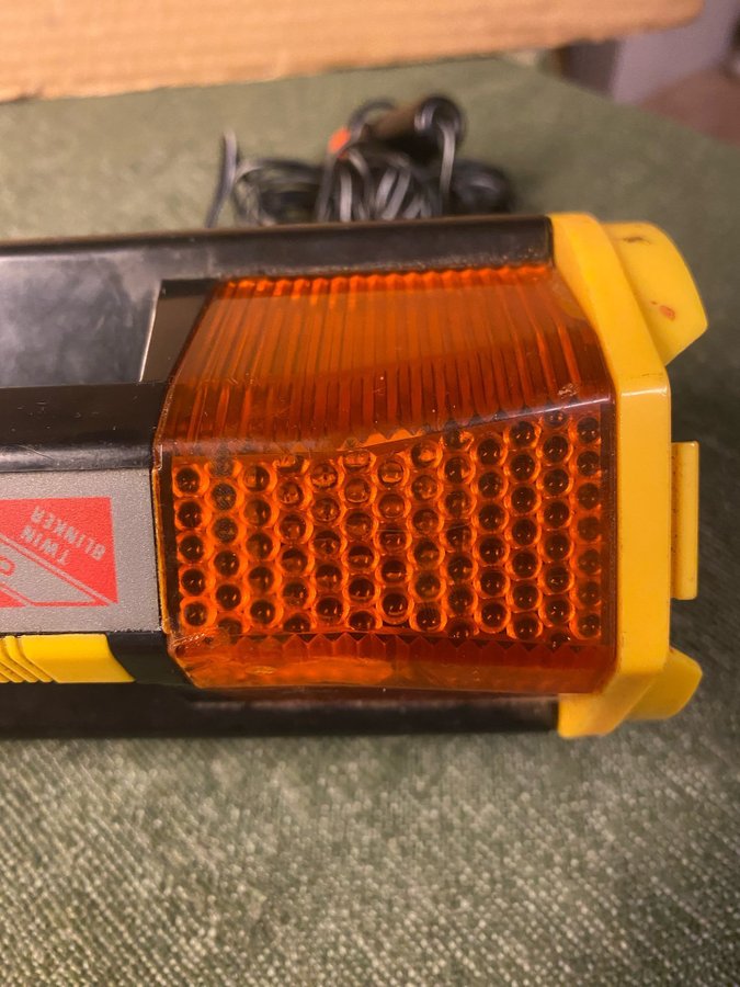 Handlampa ej komplett Blinkande rött och orange fungerar 