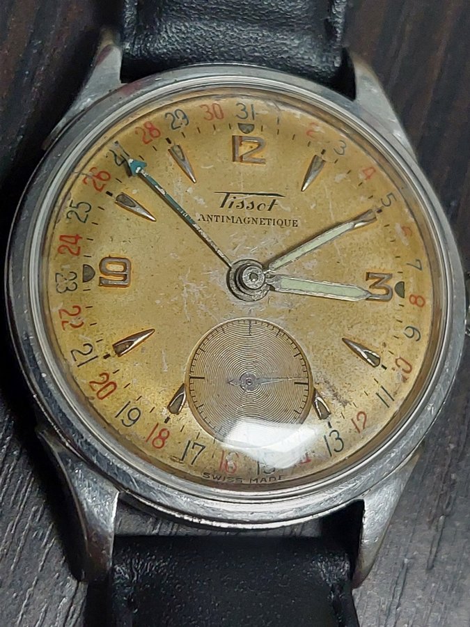 Tissot Antimagnetique pointer date