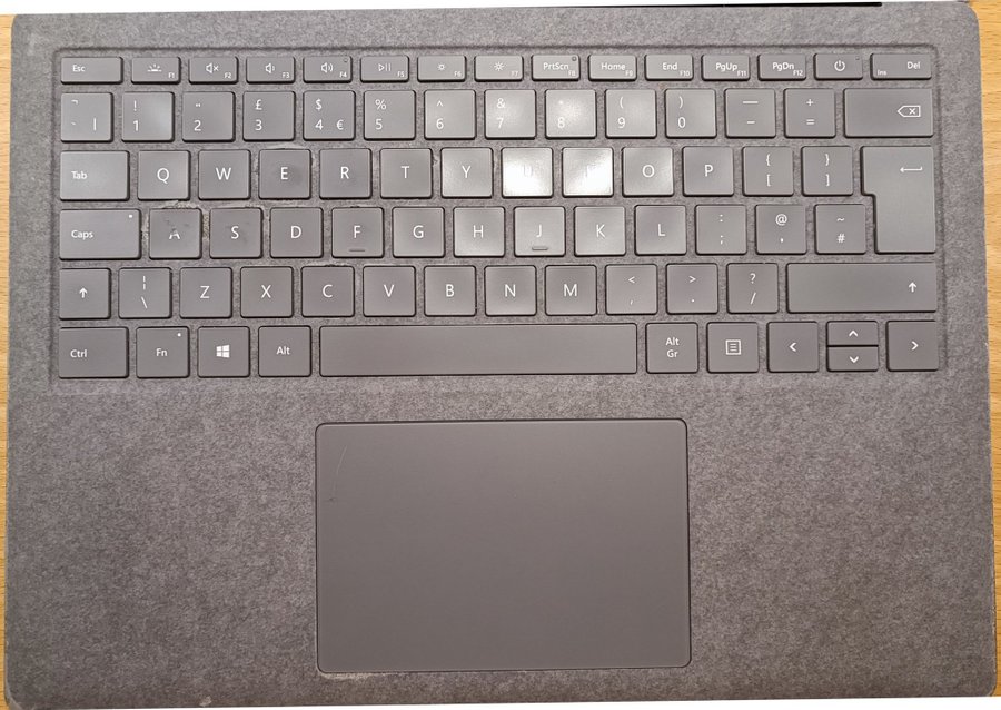 Microsoft Surface laptop 3 135 tum i5 8G RAM 256 G SSD