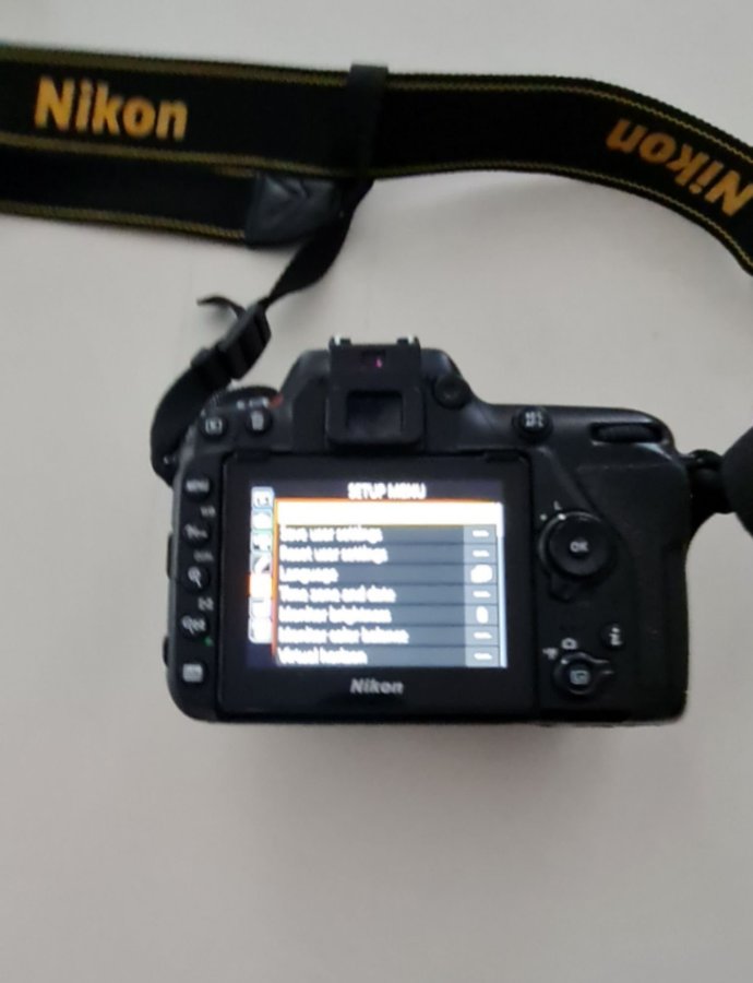 Nikon D7500