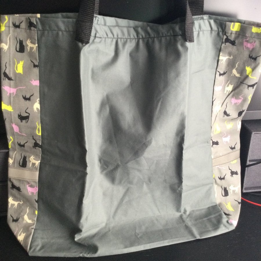 Tote bag tygasse med kattmotiv pengarna till ett katthem