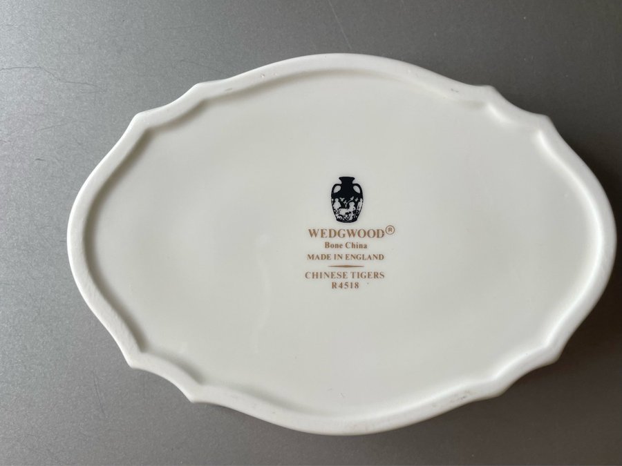 Wedgwood 'Chinese Tigers’ litet fat England