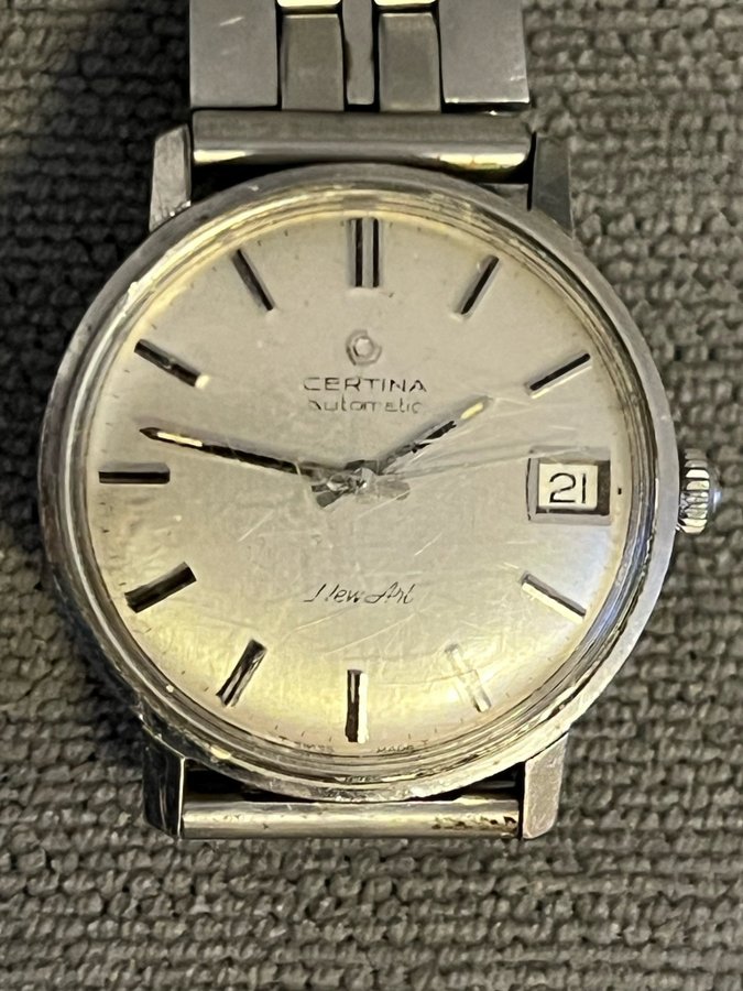 CERTINA NEW ART AUTOMATIC tickar ej