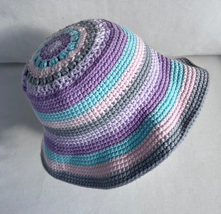 Virkad solhatt ~*~ handgjord strand hatt Bucket hat